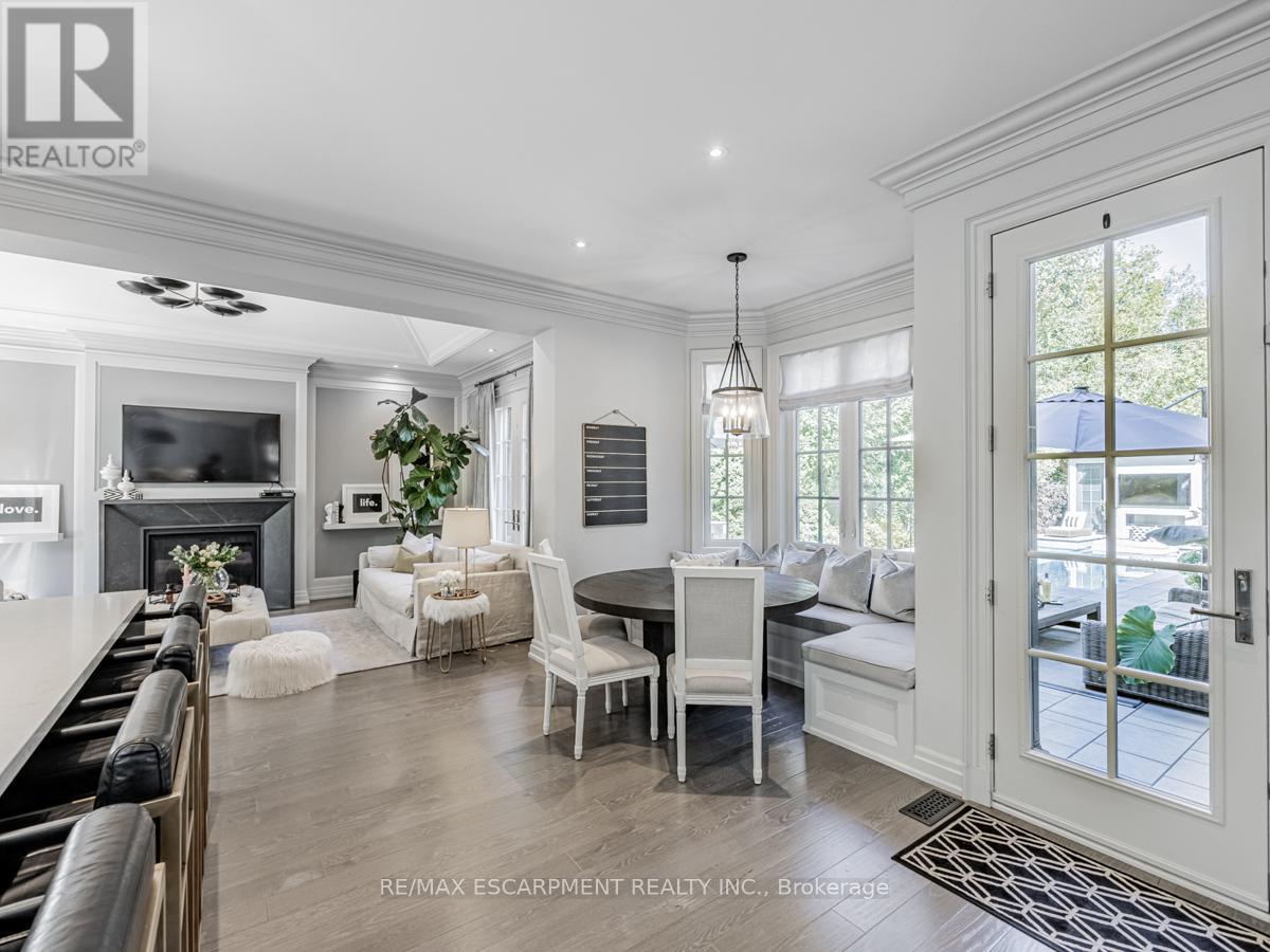 393 Maple Grove Drive, Oakville, Ontario  L6J 4V8 - Photo 20 - W12812578