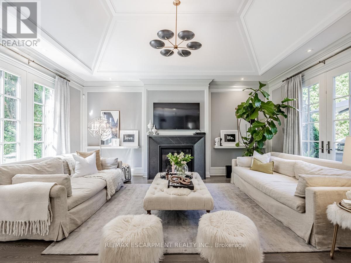 393 Maple Grove Drive, Oakville, Ontario  L6J 4V8 - Photo 22 - W12812578