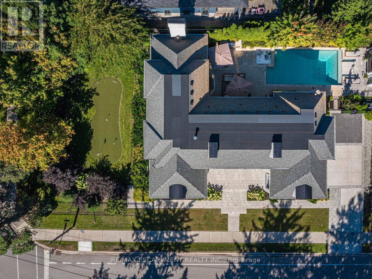 393 Maple Grove Drive, Oakville, Ontario  L6J 4V8 - Photo 49 - W12812578