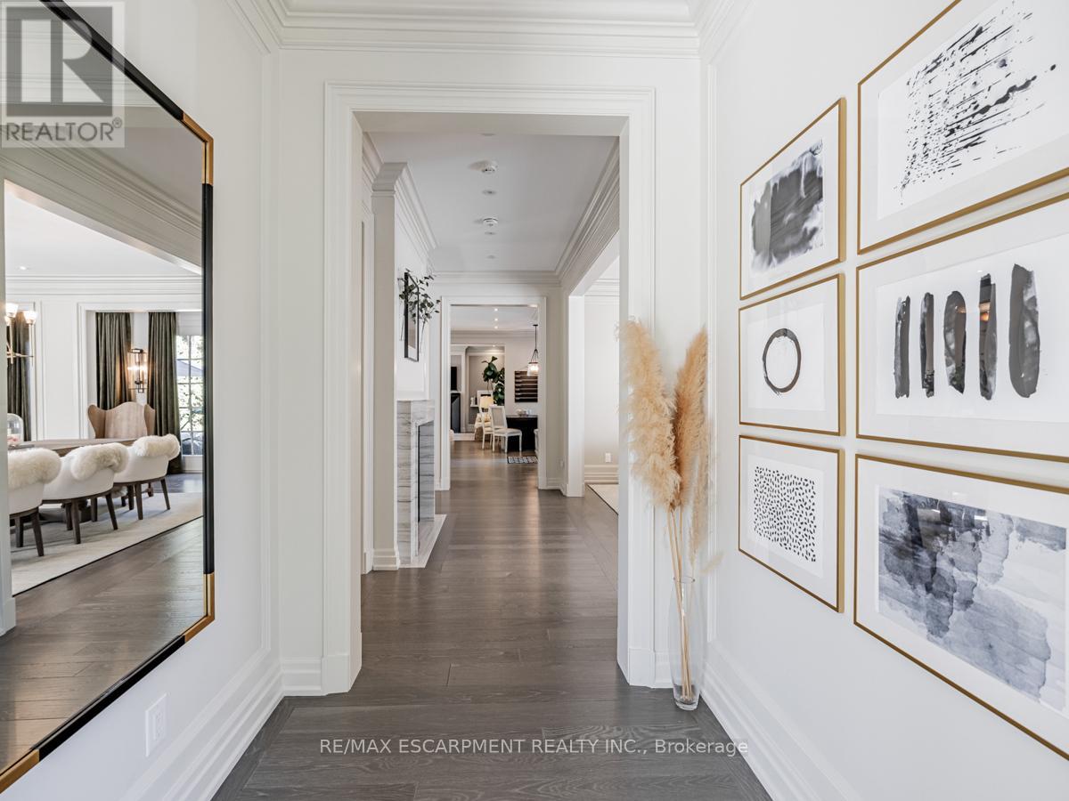 393 Maple Grove Drive, Oakville, Ontario  L6J 4V8 - Photo 7 - W12812578