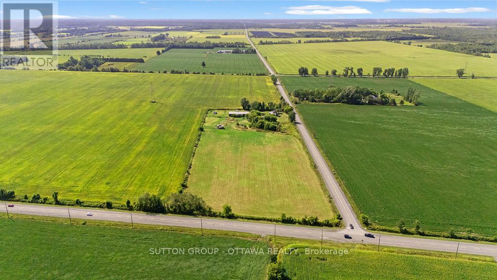 9420 Parkway Road, Ottawa, Ontario K0A 1V0 - Photo 4 - X12401420