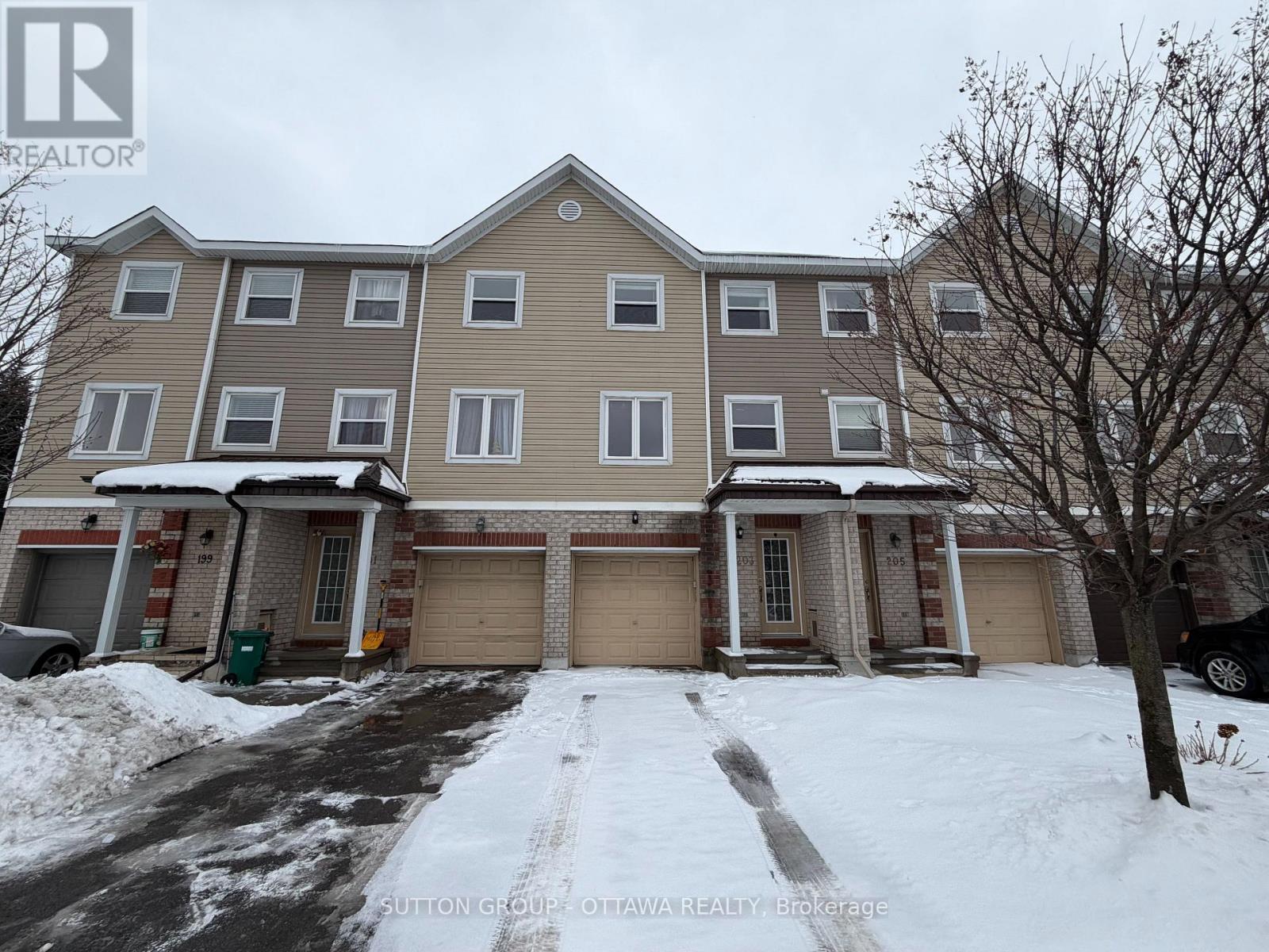 203 Kennevale Drive, Ottawa, Ontario K2J 0C3 - Photo 2 - X12741150
