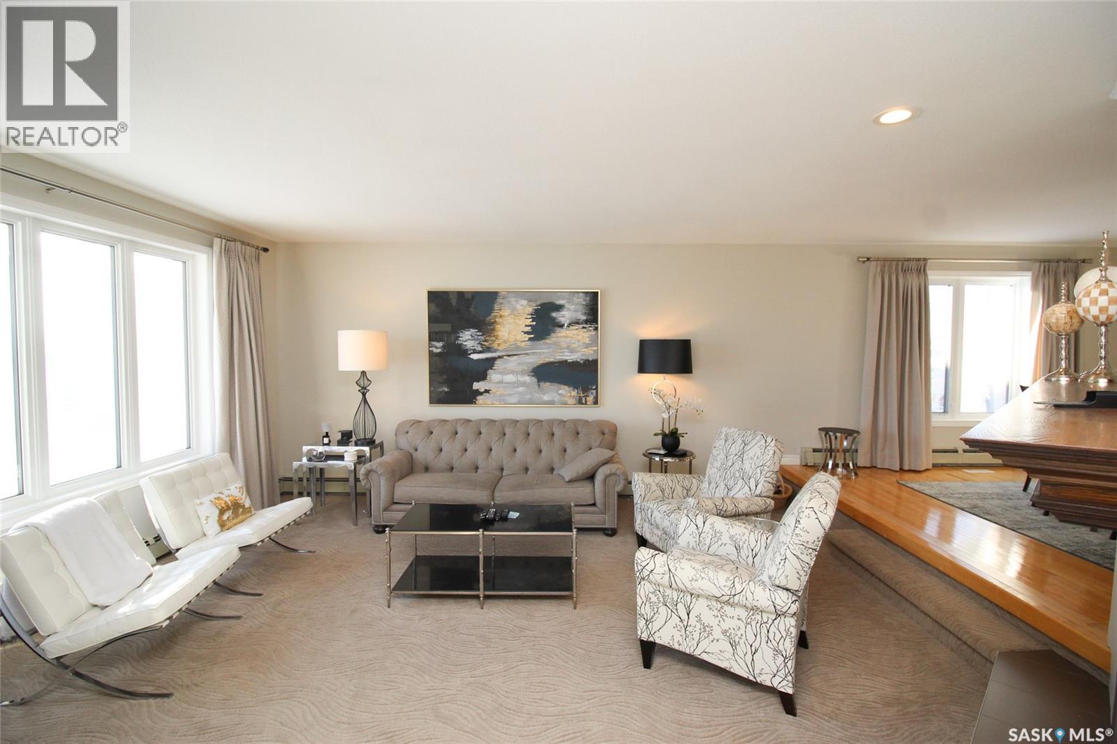 555 5th Street W, Shaunavon, Saskatchewan  S0N 2M0 - Photo 8 - SK015251