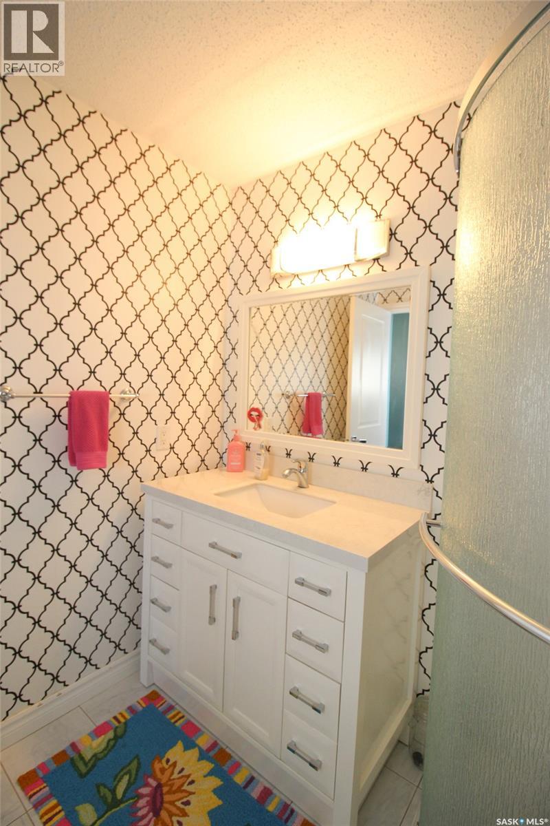 555 5th Street W, Shaunavon, Saskatchewan  S0N 2M0 - Photo 27 - SK015251