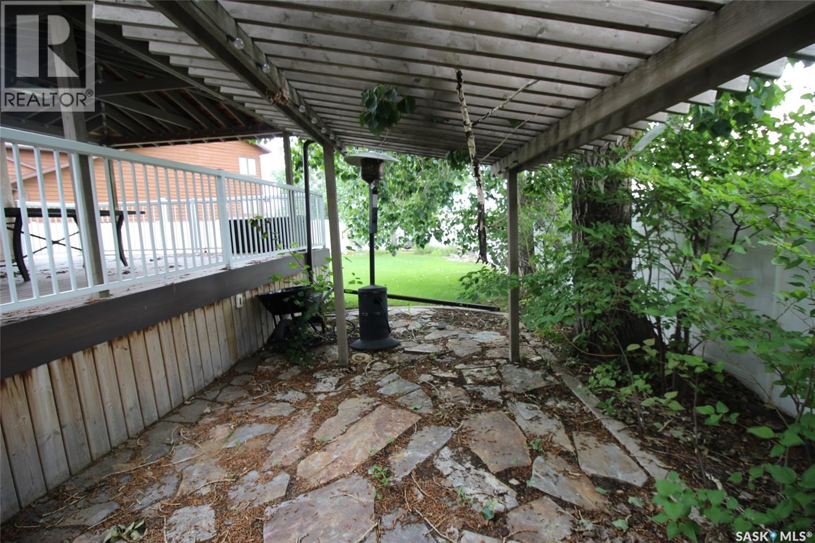 555 5th Street W, Shaunavon, Saskatchewan  S0N 2M0 - Photo 39 - SK015251