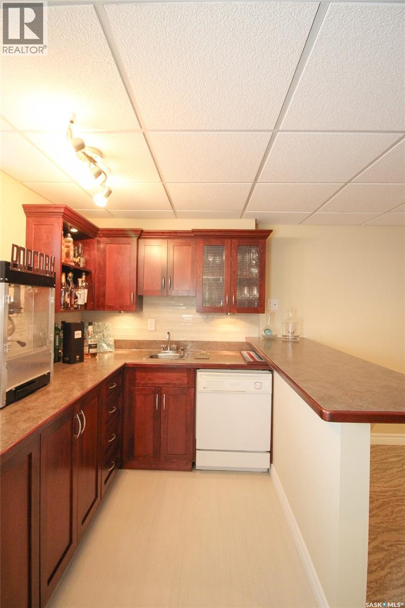 555 5th Street W, Shaunavon, Saskatchewan  S0N 2M0 - Photo 48 - SK015251