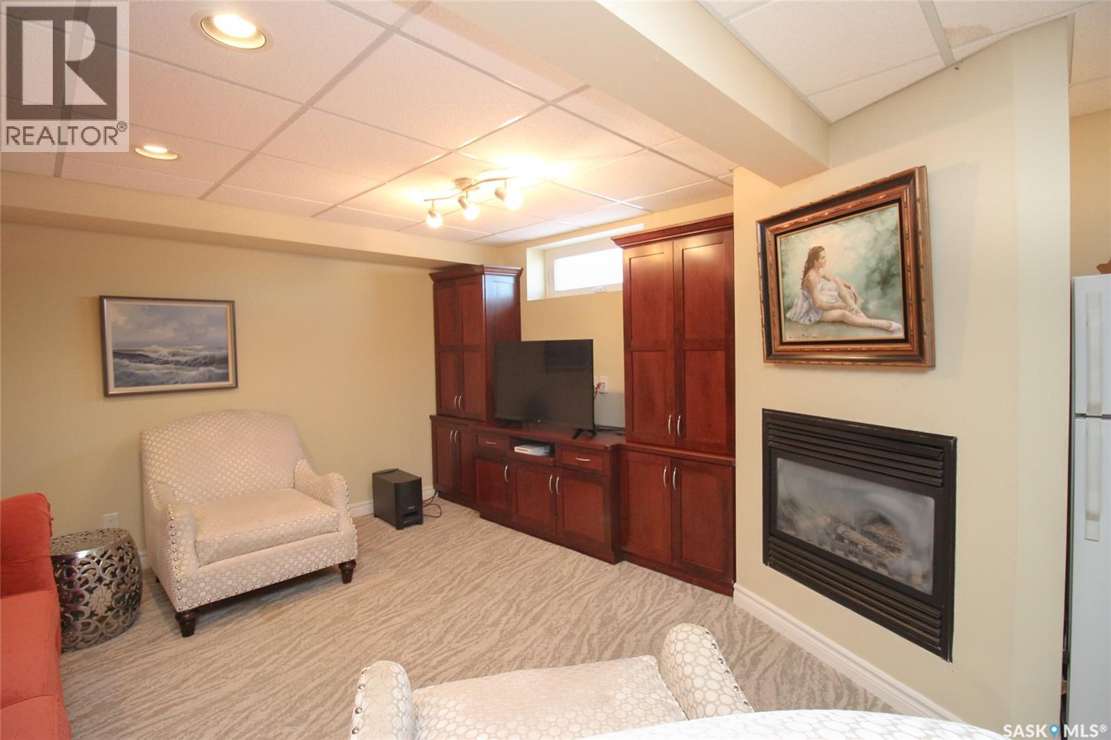 555 5th Street W, Shaunavon, Saskatchewan  S0N 2M0 - Photo 49 - SK015251