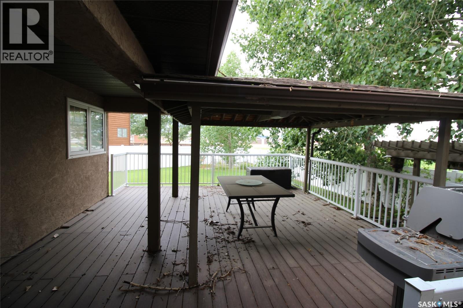 555 5th Street W, Shaunavon, Saskatchewan  S0N 2M0 - Photo 40 - SK015251