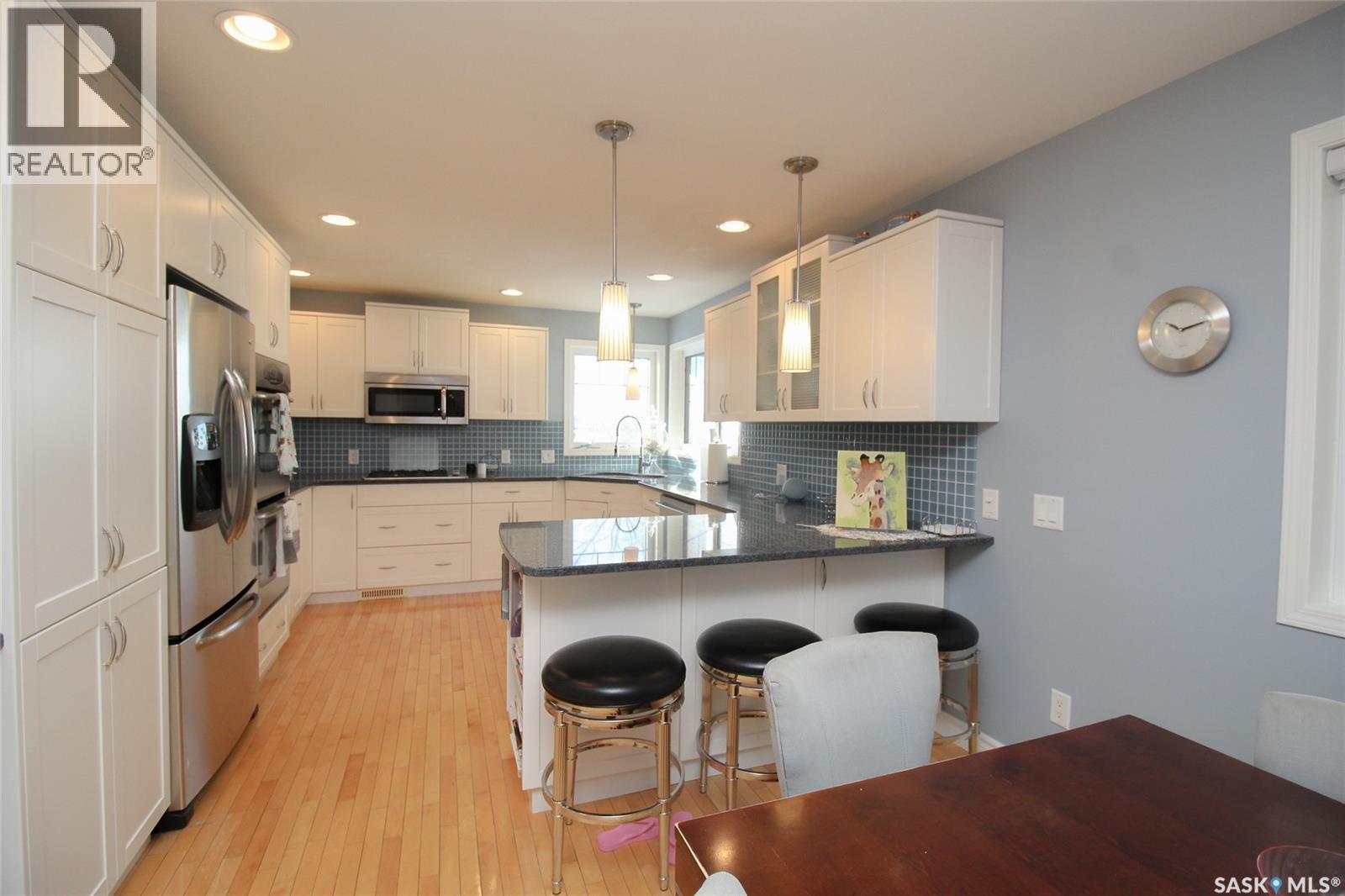 555 5th Street W, Shaunavon, Saskatchewan  S0N 2M0 - Photo 4 - SK015251