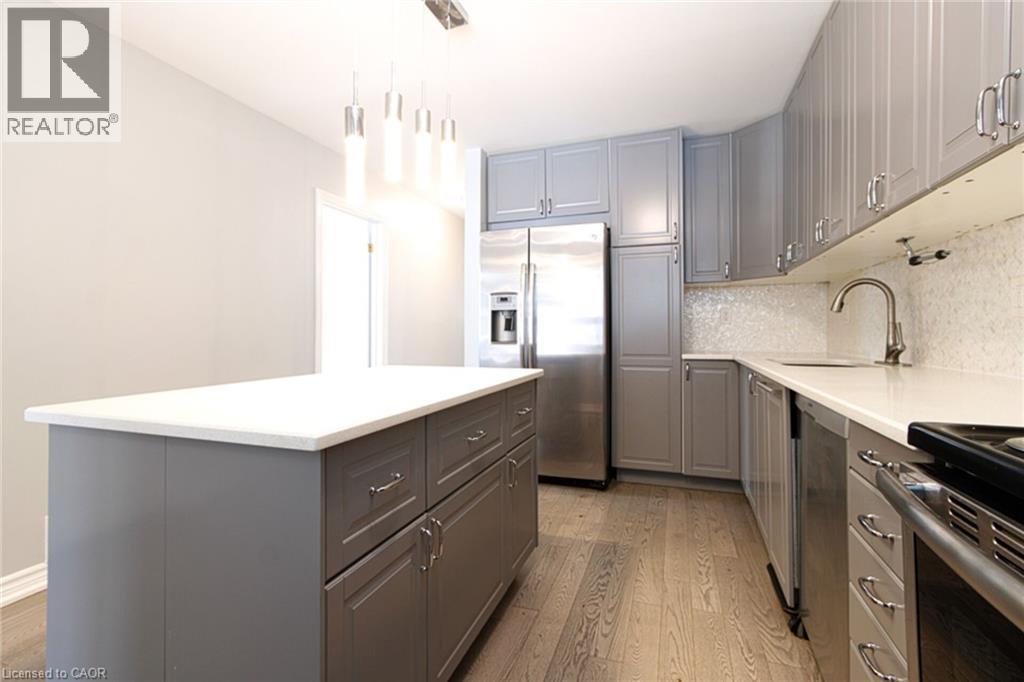 1601 Sandgate Crescent, Mississauga, Ontario  L5J 2E3 - Photo 9 - 40806486