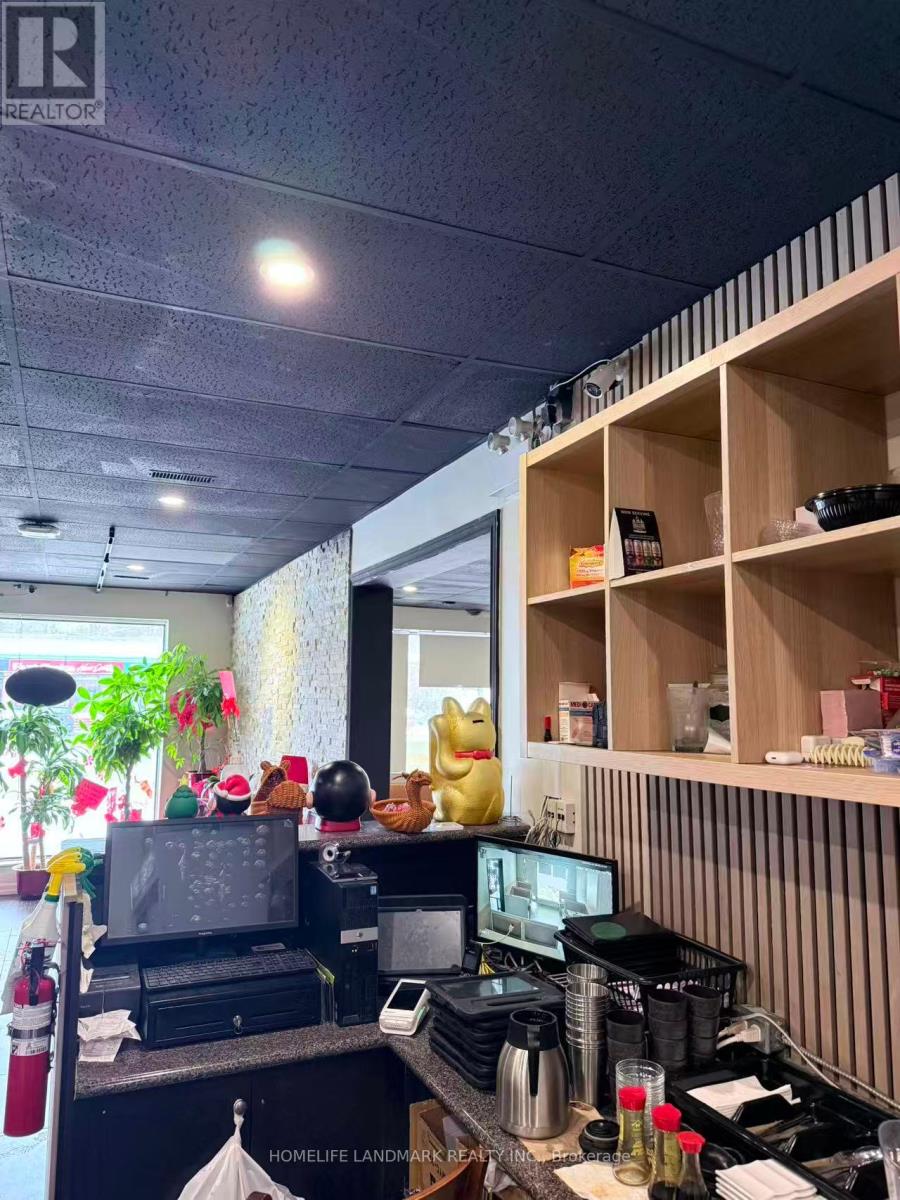 43 Main Street E, Grimsby, Ontario  L3M 1M7 - Photo 6 - X12812518