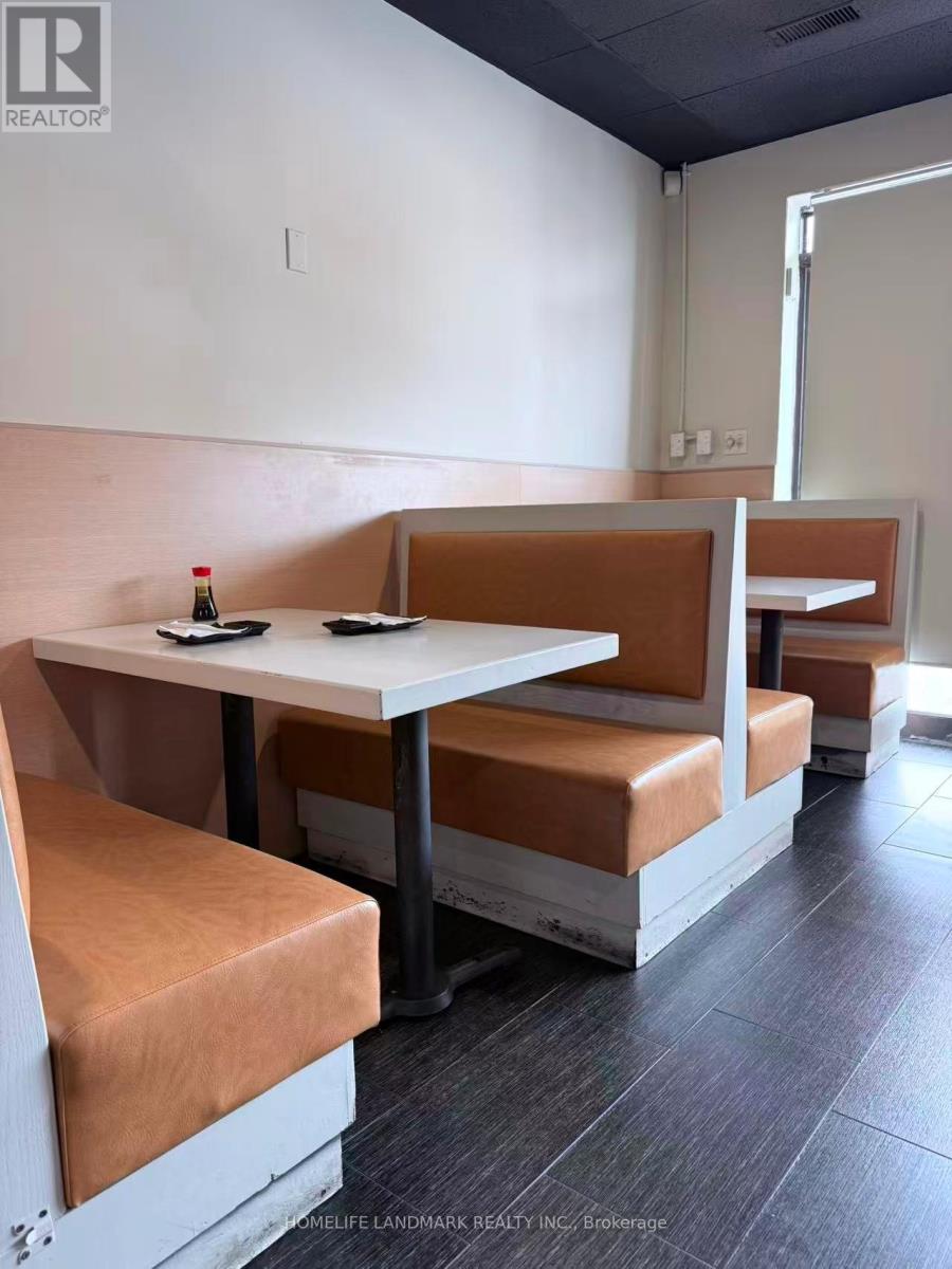 43 Main Street E, Grimsby, Ontario  L3M 1M7 - Photo 8 - X12812518