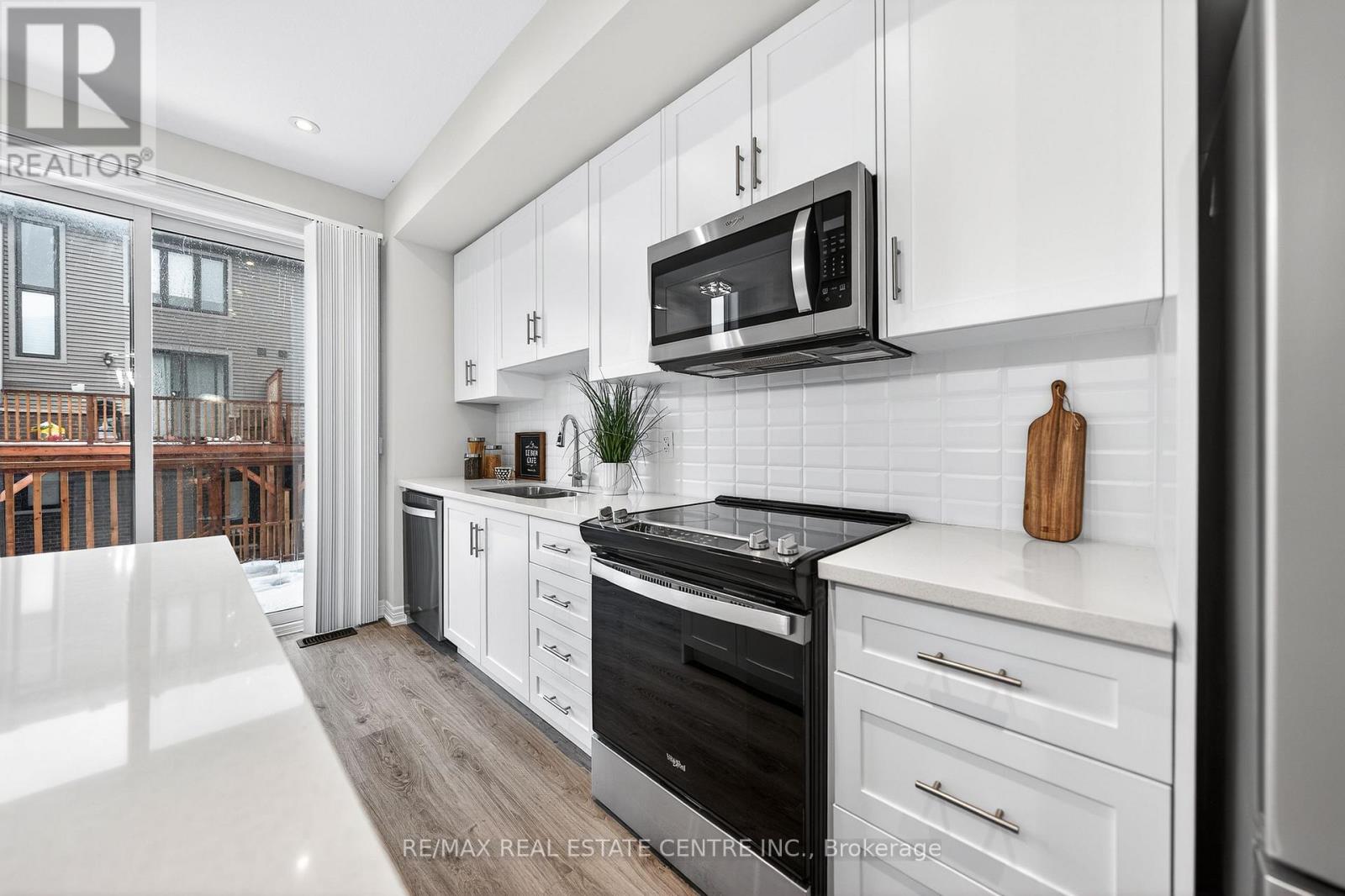 138 - 10 Birmingham Drive, Cambridge, Ontario  N1R 0C5 - Photo 12 - X12812536