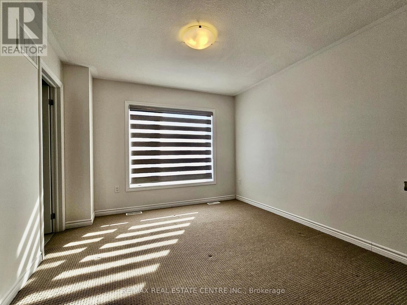 290 Equestrian Avenue, Cambridge, Ontario  N3E 0E7 - Photo 12 - X12812592