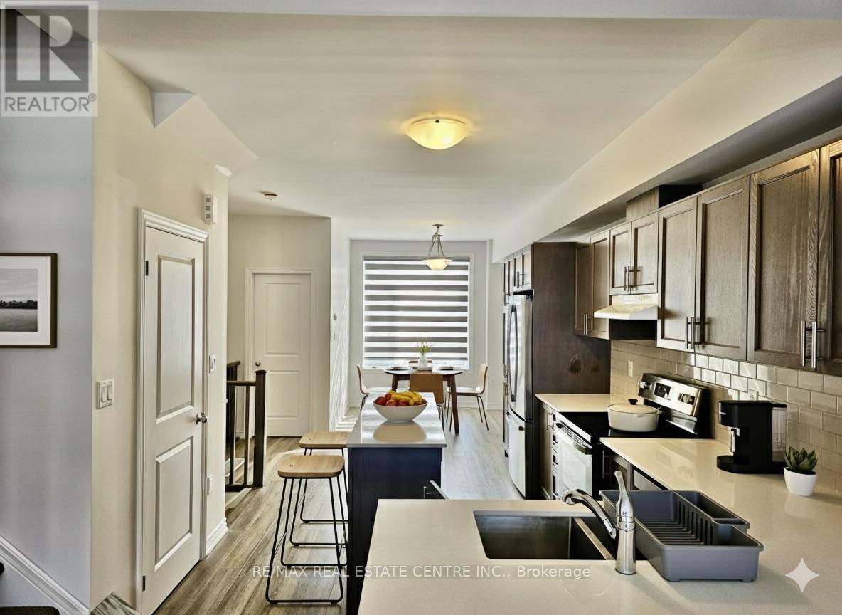 290 Equestrian Avenue, Cambridge, Ontario  N3E 0E7 - Photo 6 - X12812592