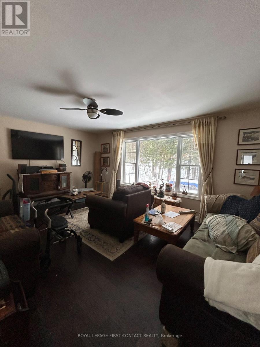 1041 Welch Road, Minden Hills, Ontario  K0M 2K0 - Photo 7 - X12812604