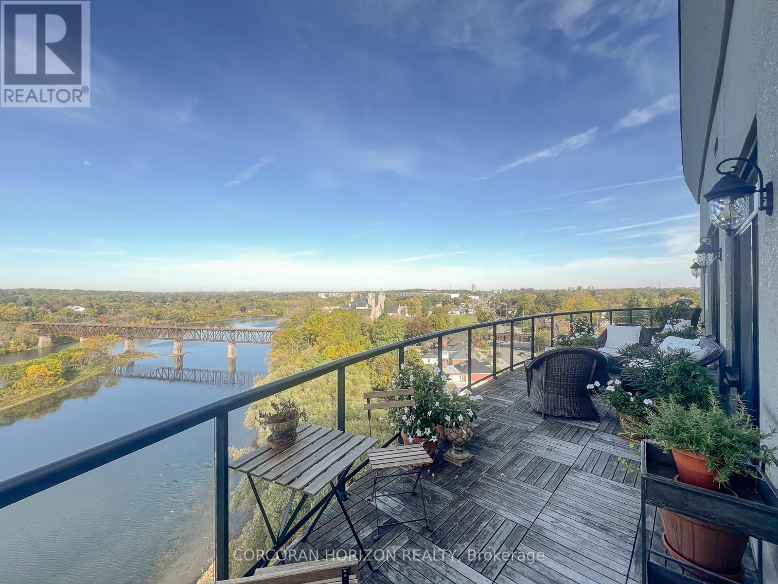 Uph4 - 170 Water Street N, Cambridge, Ontario  N1R 3B6 - Photo 2 - X12812650