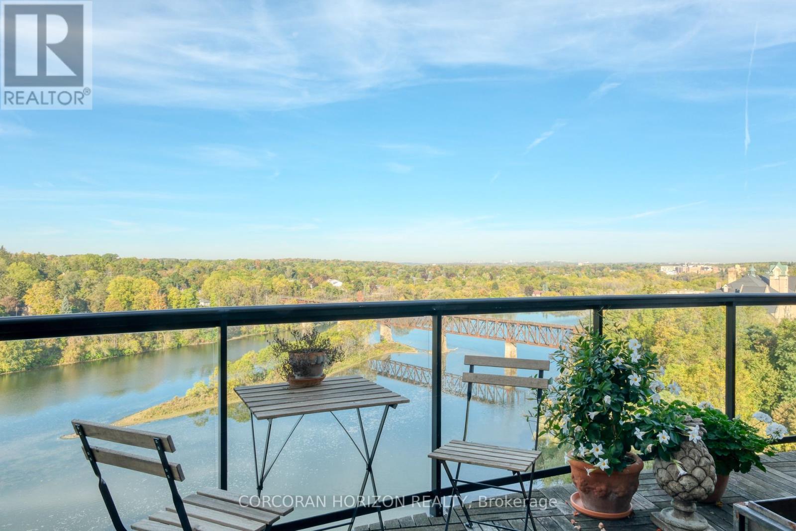 Uph4 - 170 Water Street N, Cambridge, Ontario  N1R 3B6 - Photo 3 - X12812650