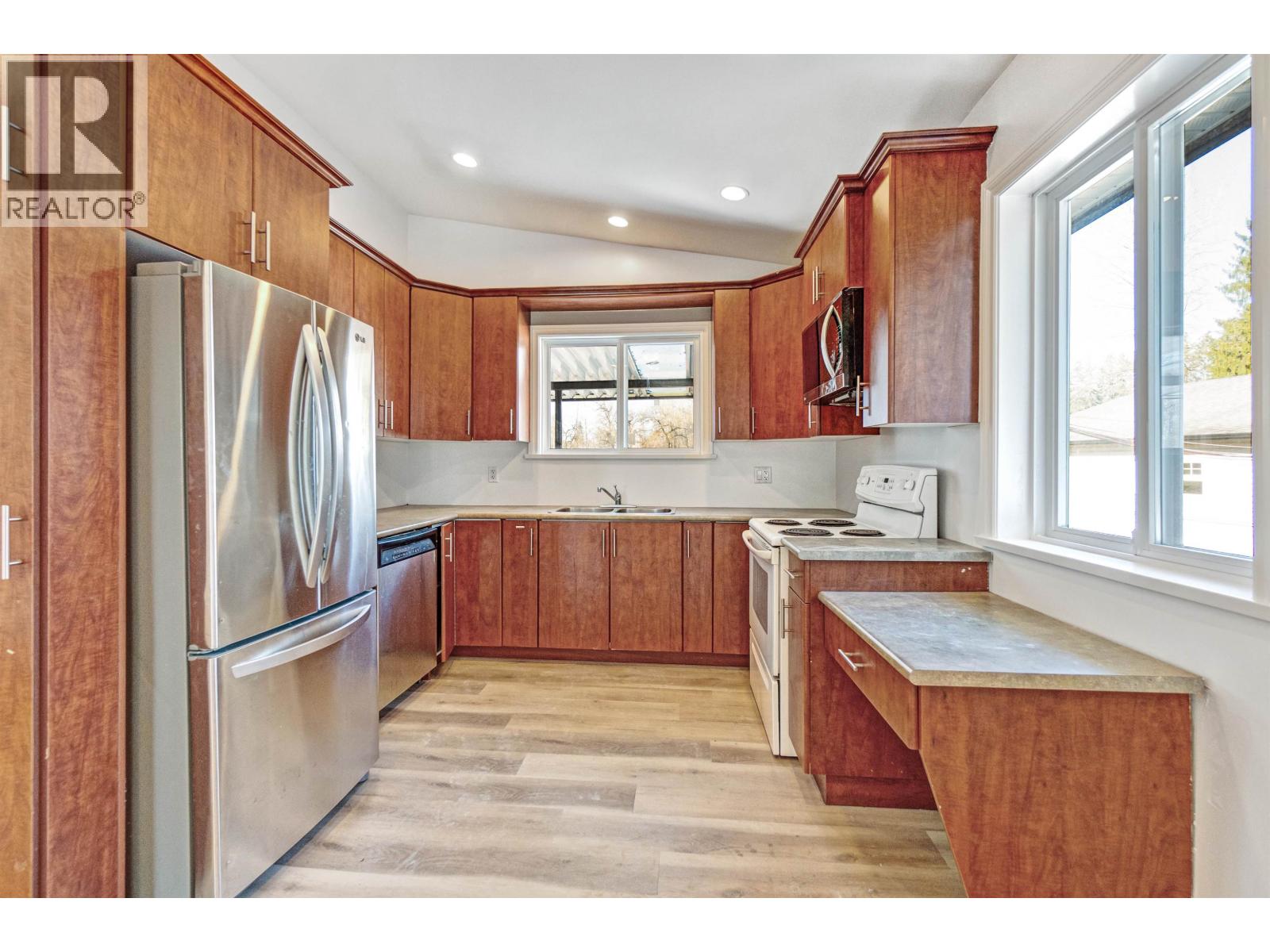 1128 Devon Street, Coquitlam, British Columbia  V3E 3H8 - Photo 30 - R3061405