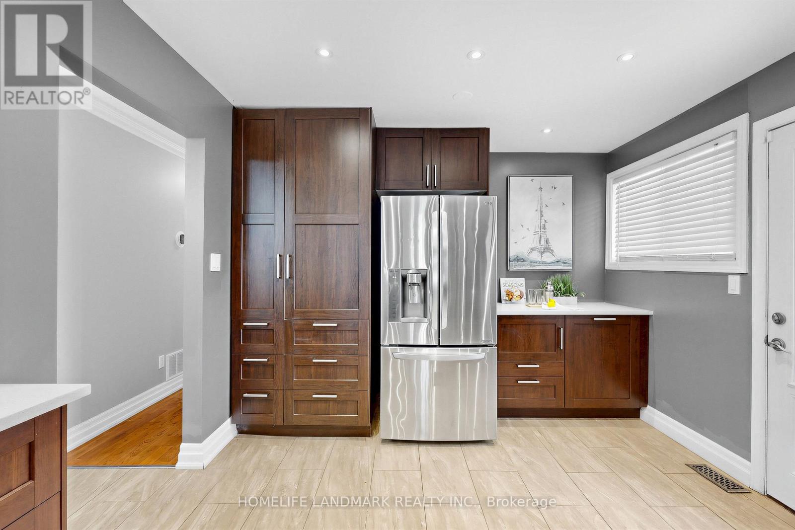 220 Jeffery Street, Whitby, Ontario  L1N 7H5 - Photo 9 - E12812140