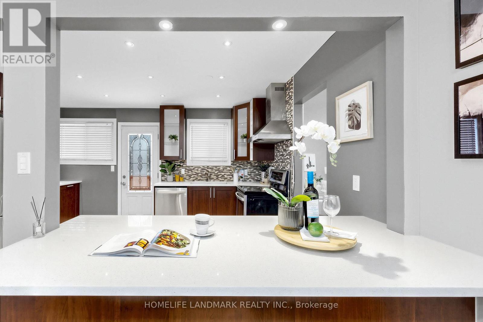 220 Jeffery Street, Whitby, Ontario  L1N 7H5 - Photo 6 - E12812140