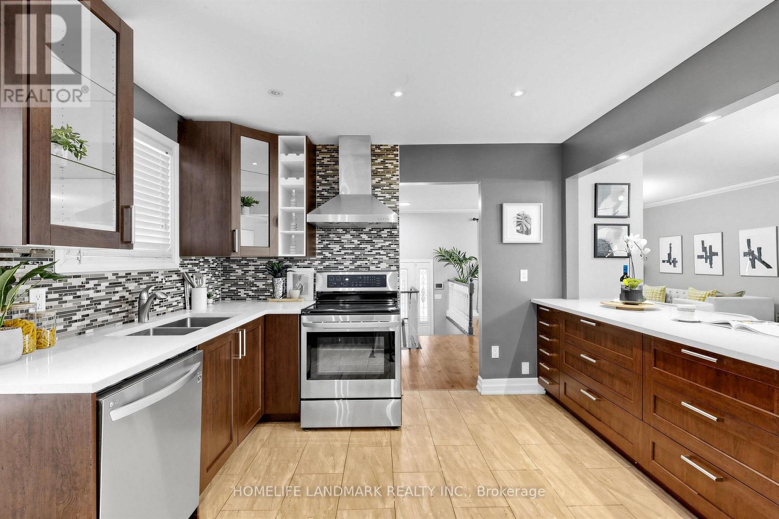 220 Jeffery Street, Whitby, Ontario  L1N 7H5 - Photo 8 - E12812140