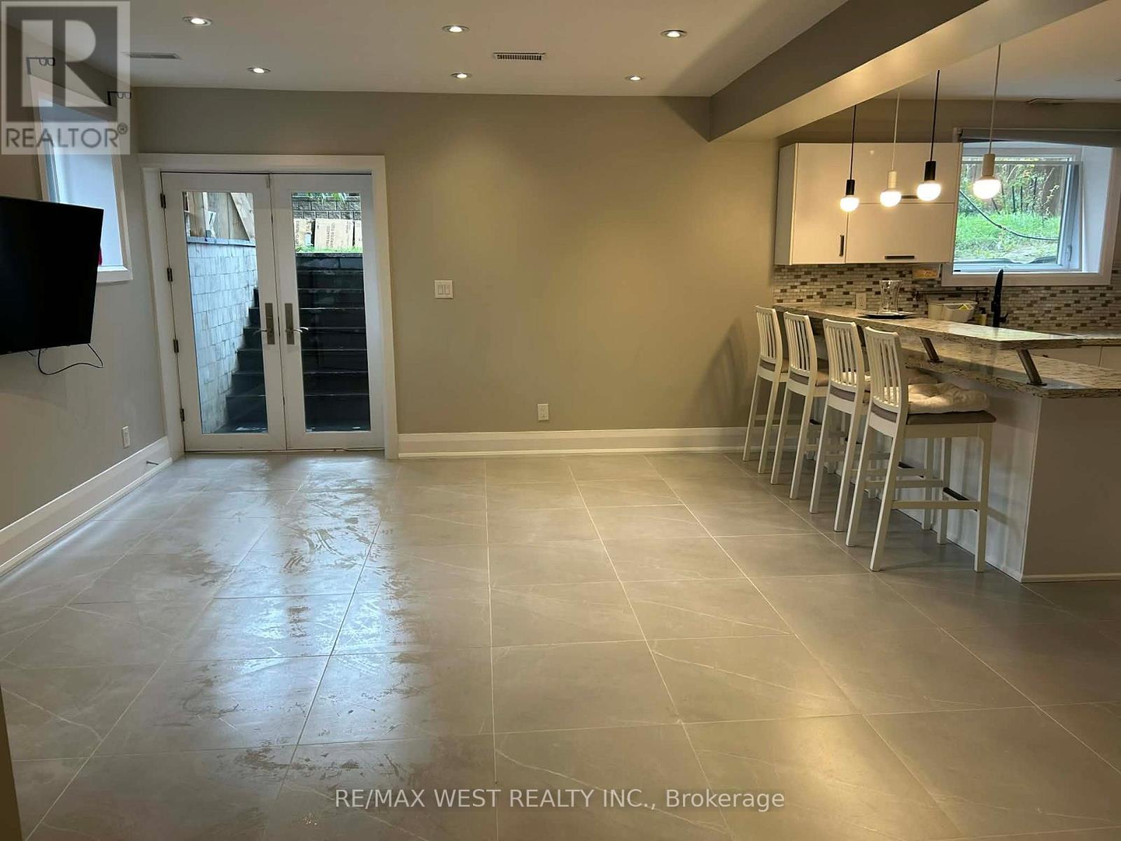 Basement - 1 Pagebrook Drive, Toronto, Ontario  M9P 1P4 - Photo 4 - W12812648