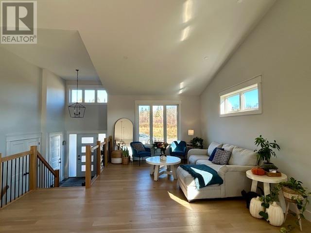 212 Greenfield Dr, Sault Ste. Marie, Ontario  P6A 0B5 - Photo 7 - SM253139