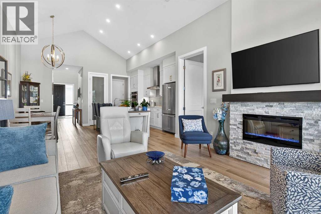 206 Crestridge Common Sw, Calgary, Alberta  T3B 6J5 - Photo 3 - A2284748