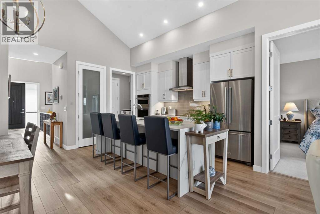 206 Crestridge Common Sw, Calgary, Alberta  T3B 6J5 - Photo 2 - A2284748