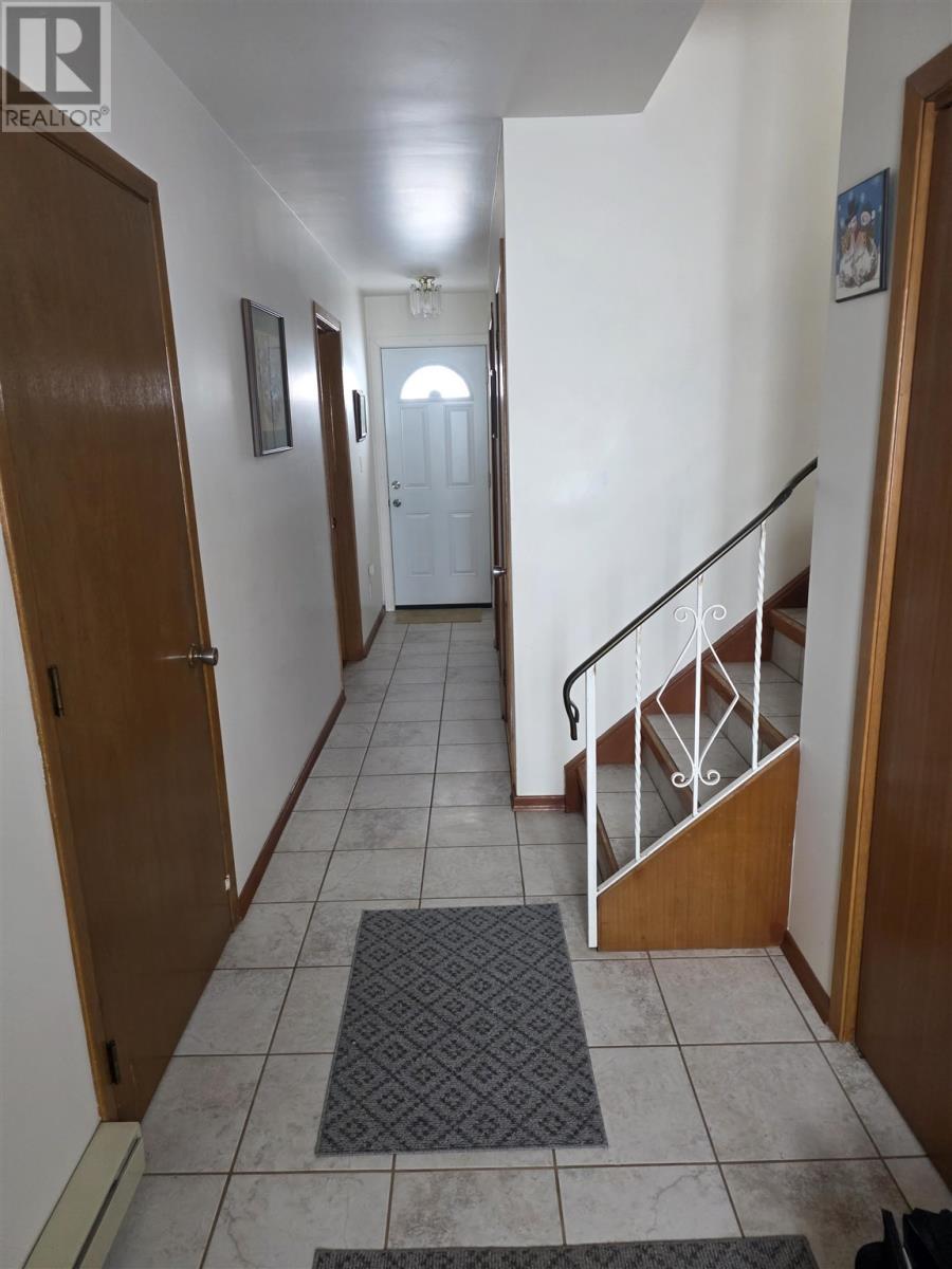 611 Brunswick Ave, Sault Ste. Marie, Ontario  P6C 4G2 - Photo 5 - SM260347