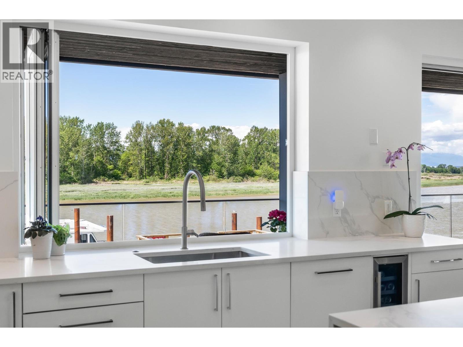 4259 W River Road, Delta, British Columbia  V4K 1R9 - Photo 10 - R3089136