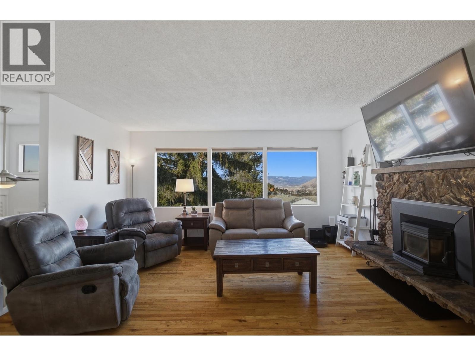 299 Gordonhorn Crescent, Kamloops, British Columbia  V2E 1G6 - Photo 8 - 10376771