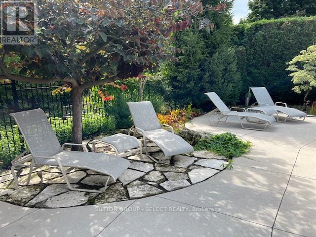 95 Highland Woods Court, London South, Ontario  N6C 5X2 - Photo 40 - X12812696