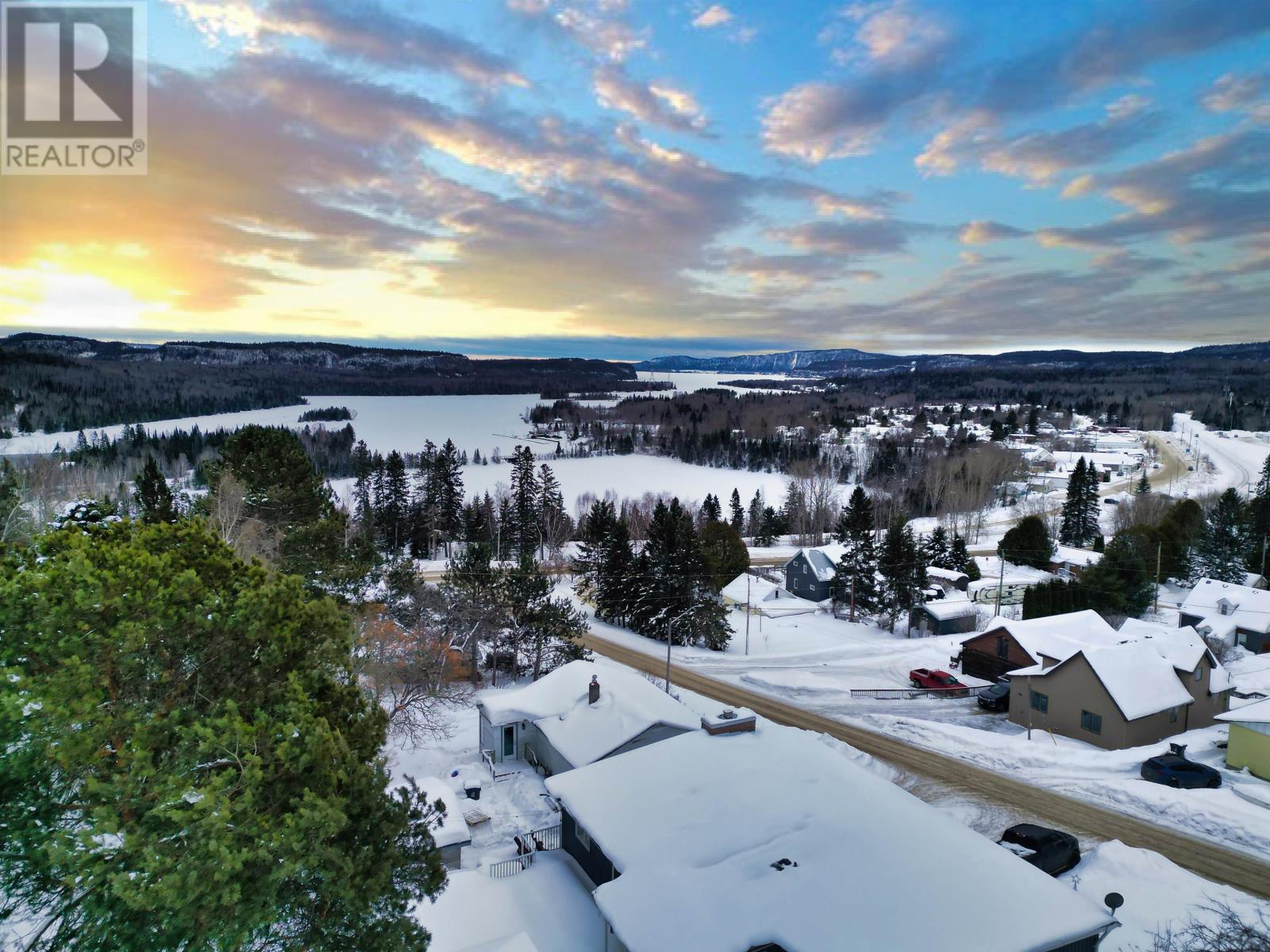 109 Mckirdy Ave, Nipigon, Ontario  P0T 2J0 - Photo 4 - TB2600157