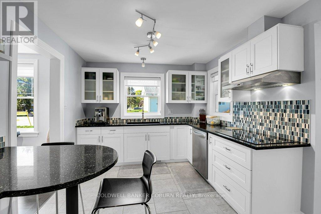 54 Lakeshore Drive, South Dundas, Ontario  K0C 1X0 - Photo 14 - X12806090