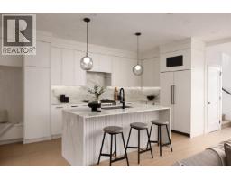 1 421 W 23RD AVENUE, Vancouver, British Columbia