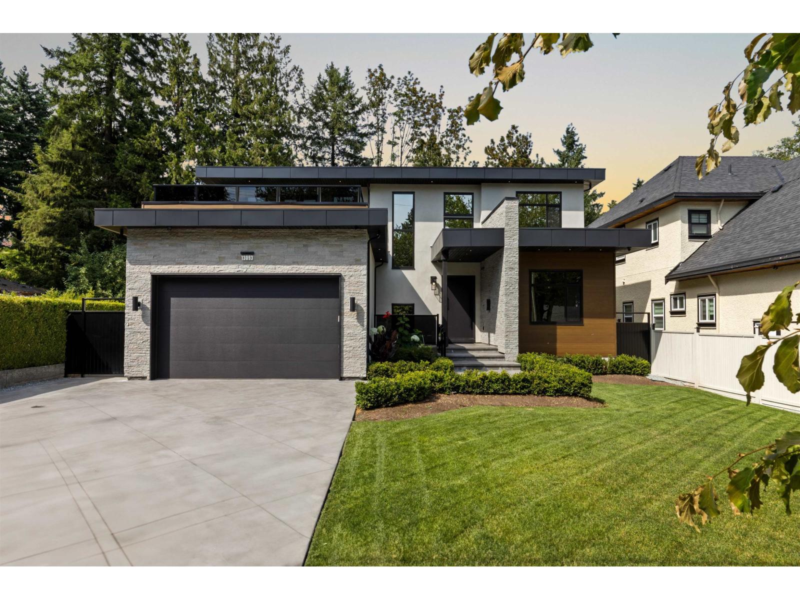13093 98A AVENUE, surrey, British Columbia