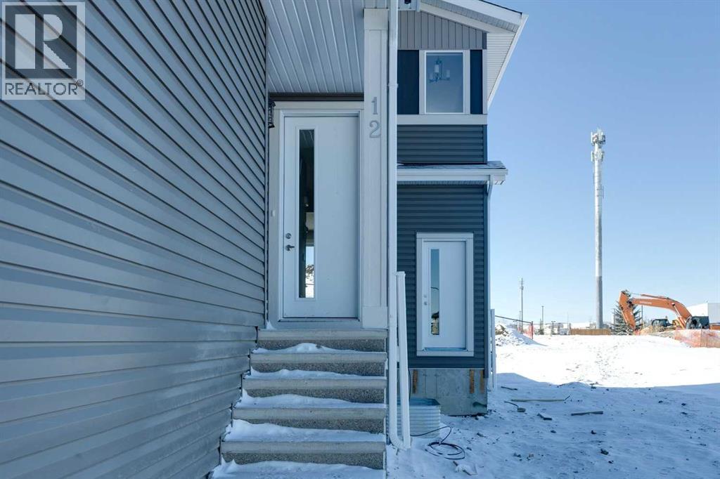 12 Willow Park Point, Cochrane, Alberta  T4C 2V3 - Photo 35 - A2287950