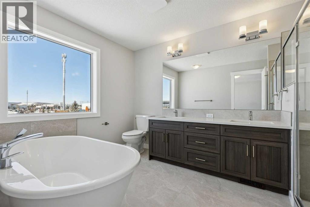 12 Willow Park Point, Cochrane, Alberta  T4C 2V3 - Photo 21 - A2287950