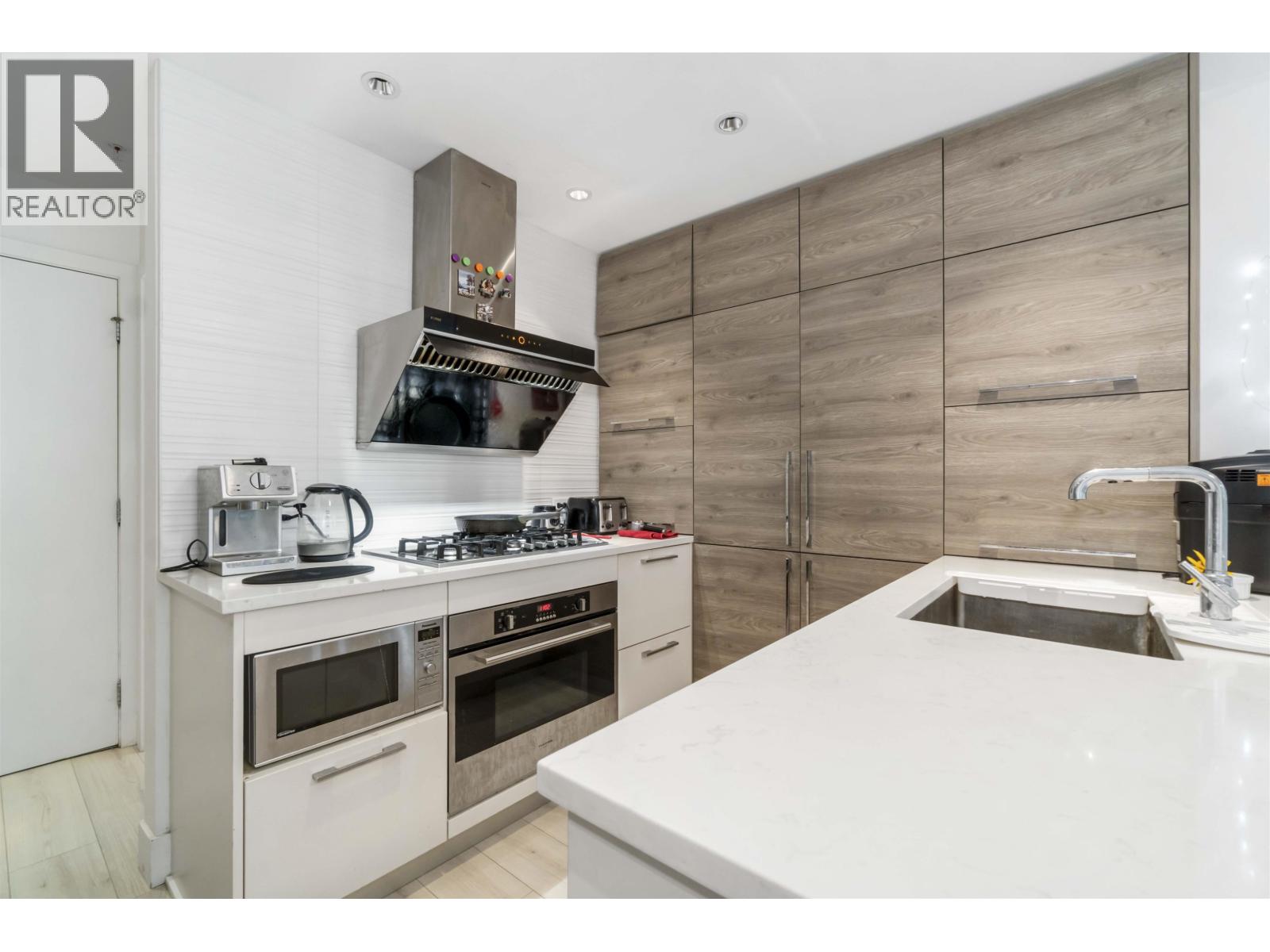 402 7388 Kingsway, Burnaby, British Columbia  V3N 0G9 - Photo 35 - R3092440