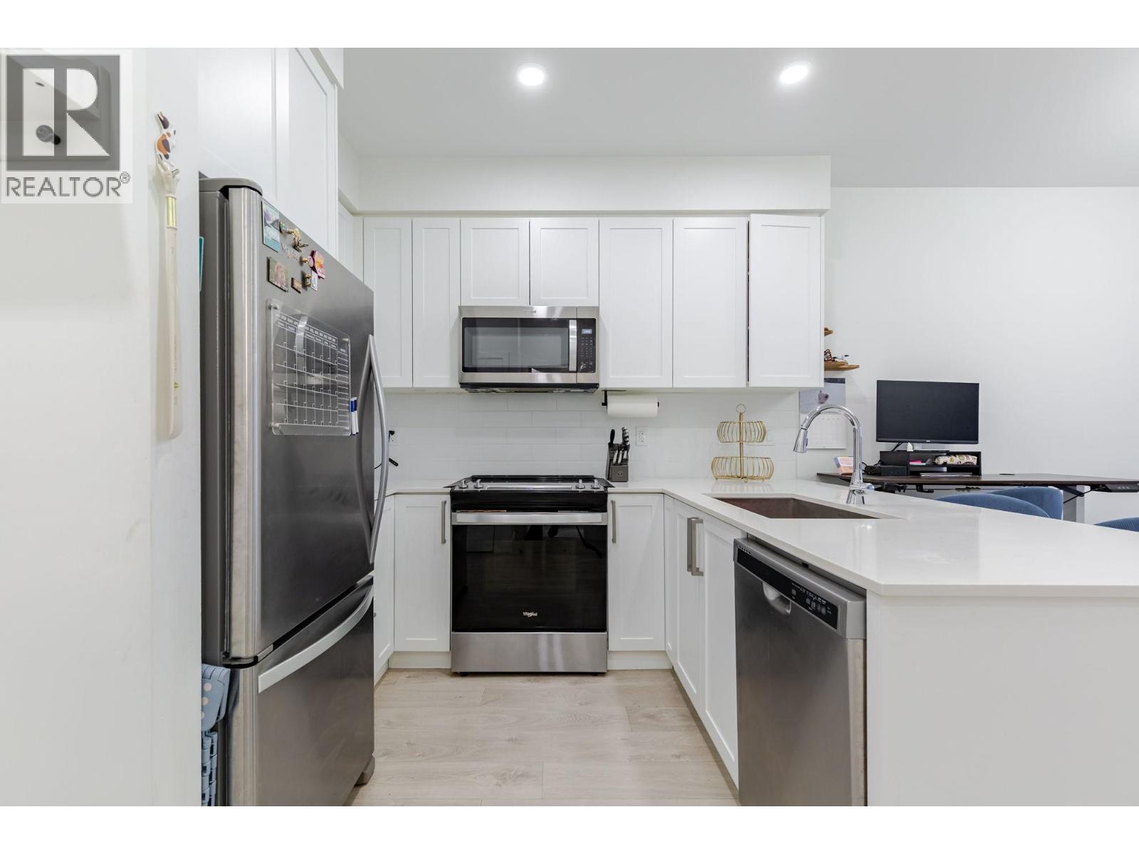 211 808 Gauthier Avenue, Coquitlam, British Columbia  V3K 0H1 - Photo 8 - R3092457