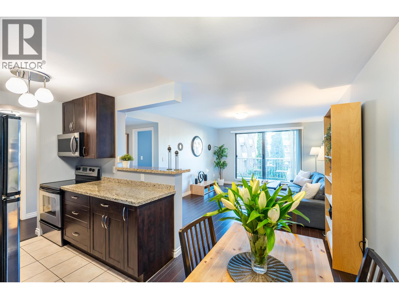 222 3921 Carrigan Court, Burnaby, British Columbia  V3N 4J7 - Photo 10 - R3092469