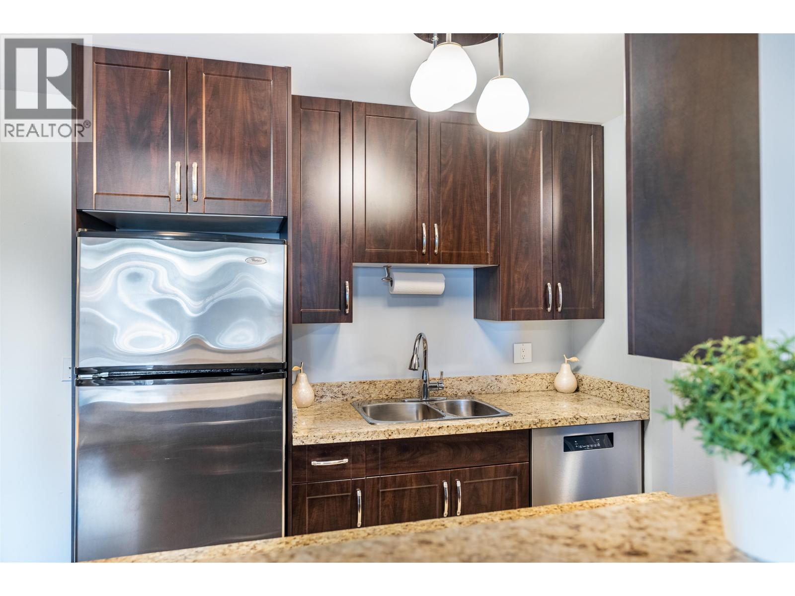 222 3921 Carrigan Court, Burnaby, British Columbia  V3N 4J7 - Photo 12 - R3092469