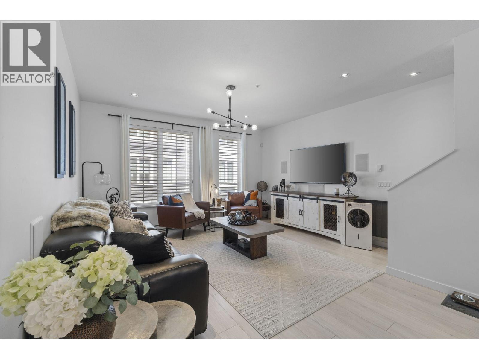 26 2560 Pitt River Road, Port Coquitlam, British Columbia  V3C 0G6 - Photo 6 - R3092497