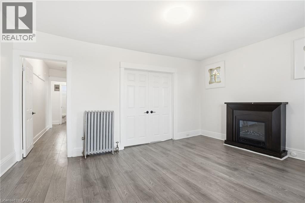 1 Fairholt Road N Unit# 10, Hamilton, Ontario  L8M 2S9 - Photo 2 - 40807056