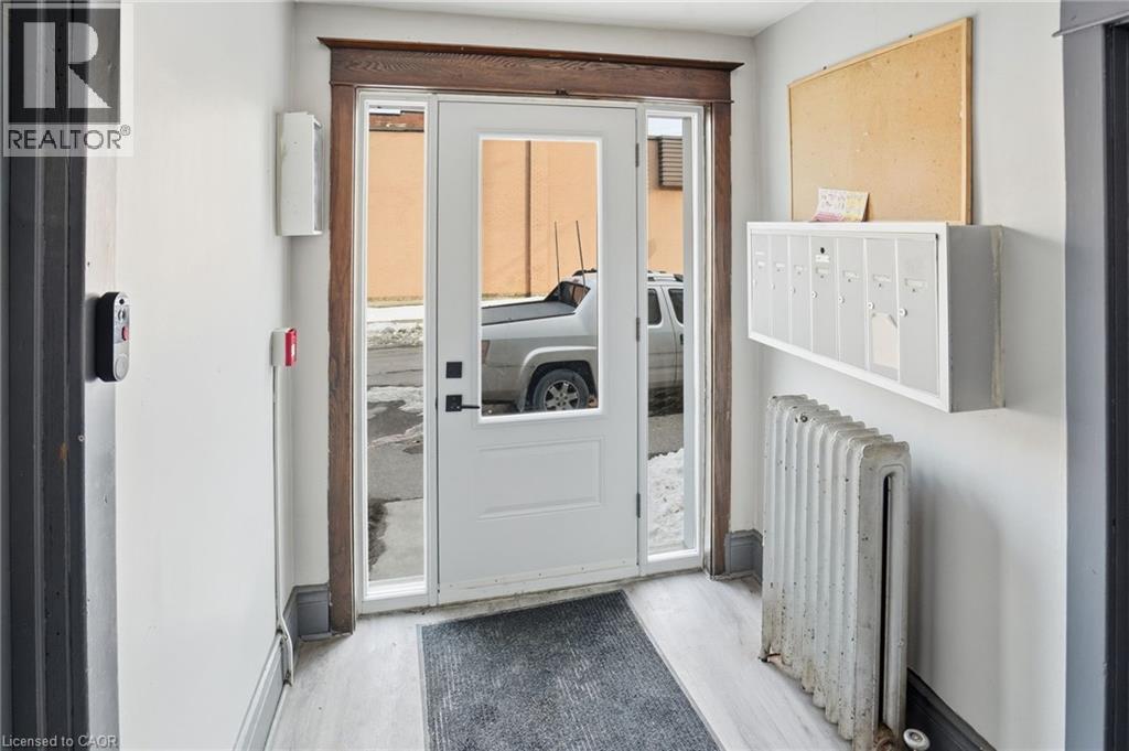 1 Fairholt Road N Unit# 10, Hamilton, Ontario  L8M 2S9 - Photo 5 - 40807056