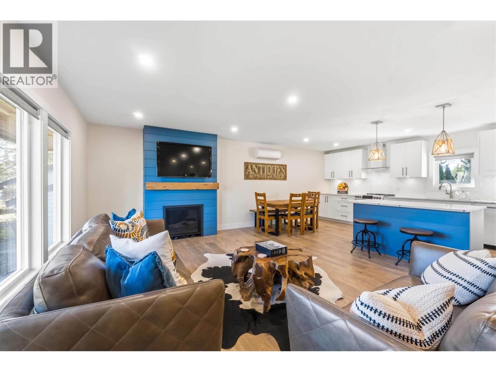 11953 221 Street, Maple Ridge, British Columbia  V2X 5S9 - Photo 5 - R3092495