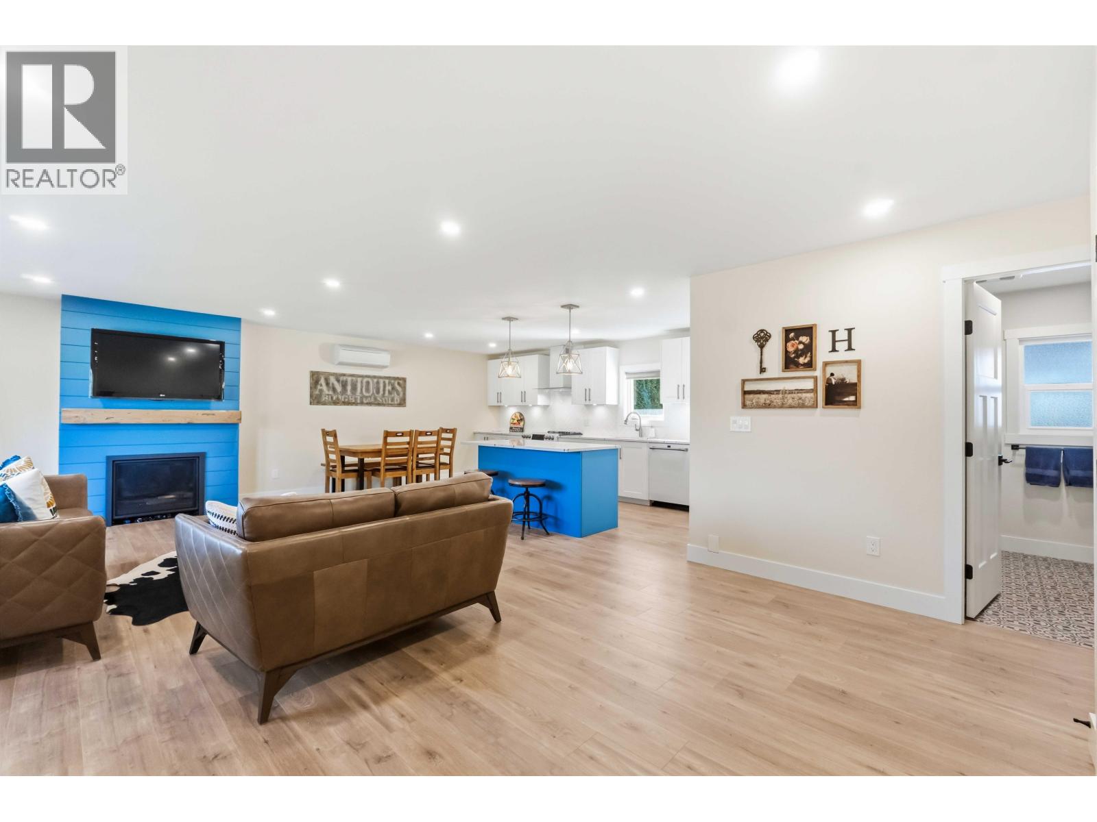 11953 221 Street, Maple Ridge, British Columbia  V2X 5S9 - Photo 8 - R3092495