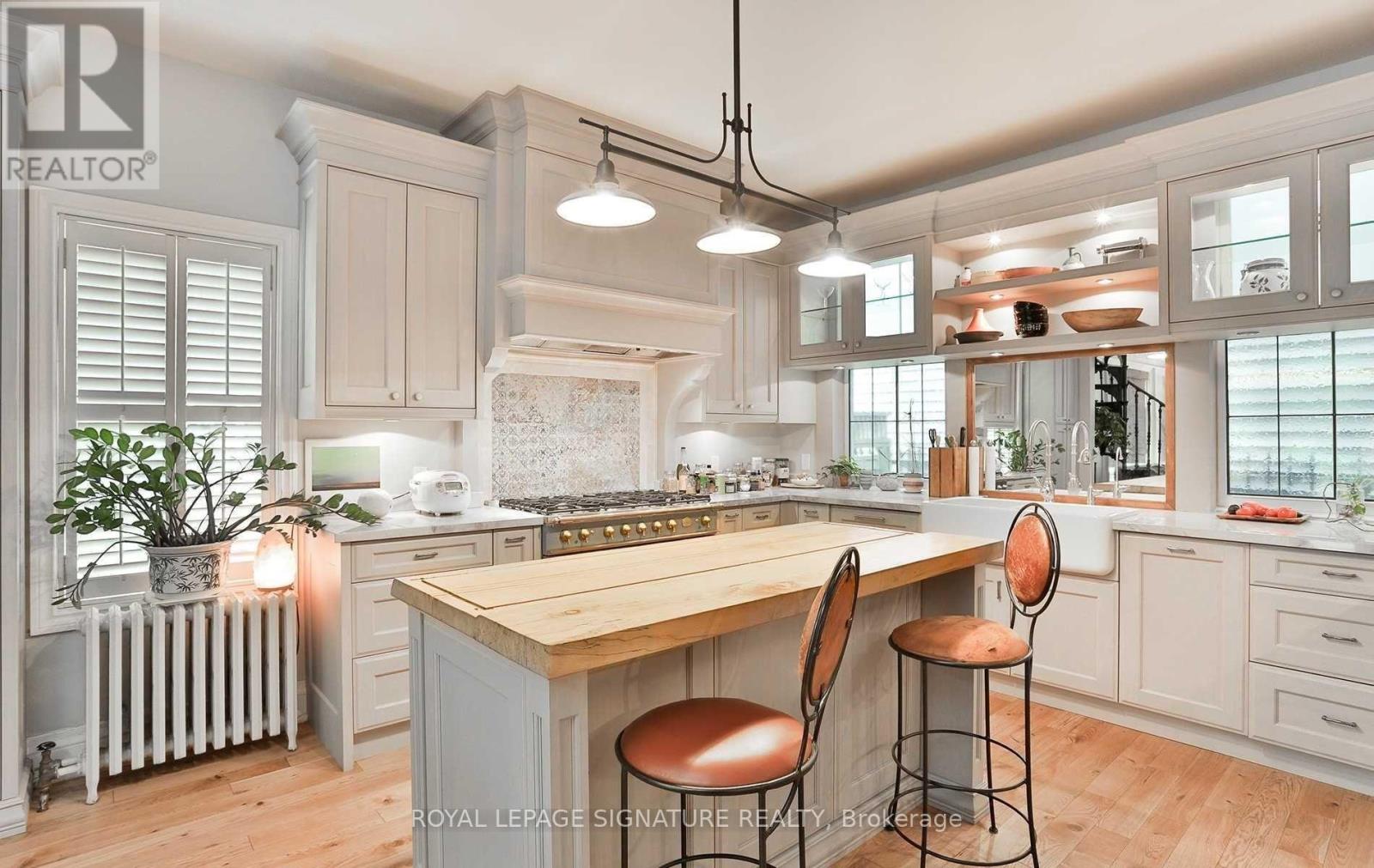 4 Wellesley Place, Toronto (Cabbagetown-South St. James Town), Ontario  M4Y 2K4 - Photo 18 - C12812706